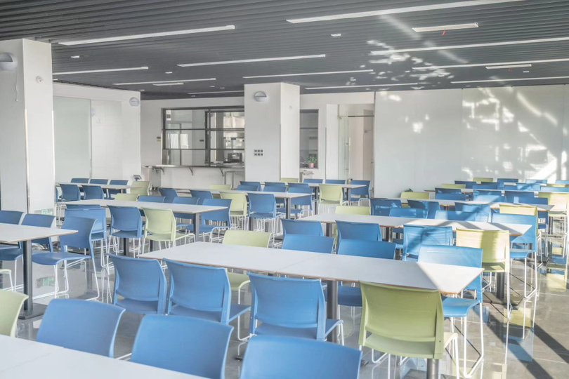 Wolfking Столовая